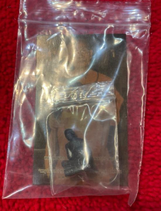 รูปหล่อขนาดพกพา หลวงพ่อแดง วัดห้วยฉลองราษฏร์ จ.อุตรดิตถ์